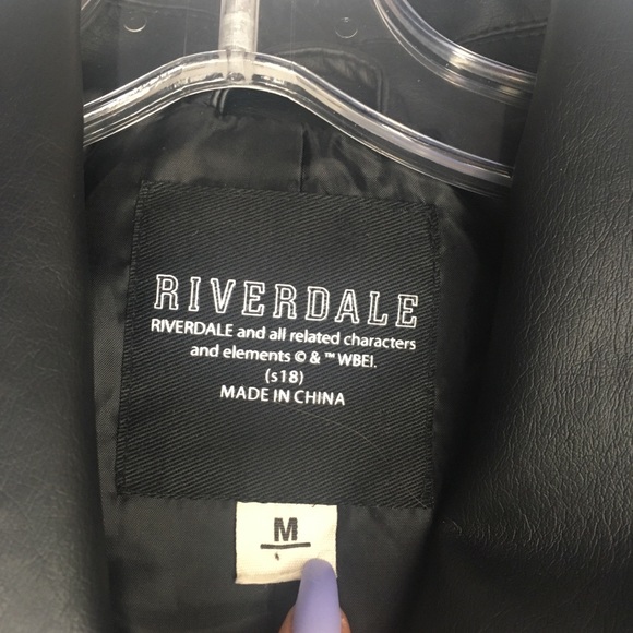 I am selling a south side serpent jacket - Picture 3 of 3